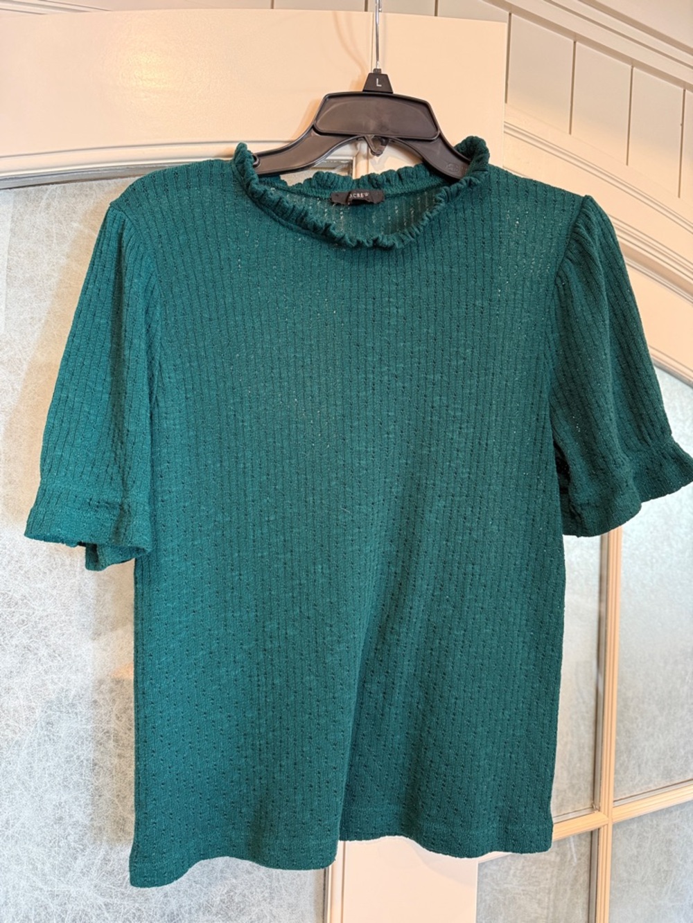 J Crew women’s short sleeve sweater, size L, emerald green, very good condition